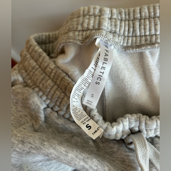 Fabletics Gray Sweatpants - Picture 3 of 3